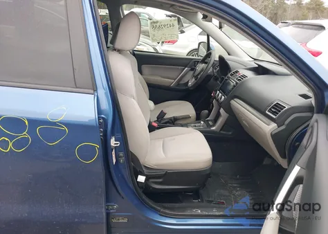 2017 Subaru Forester 2.5I Premium из США, поврежденный, VIN JF2SJAEC3HH482377